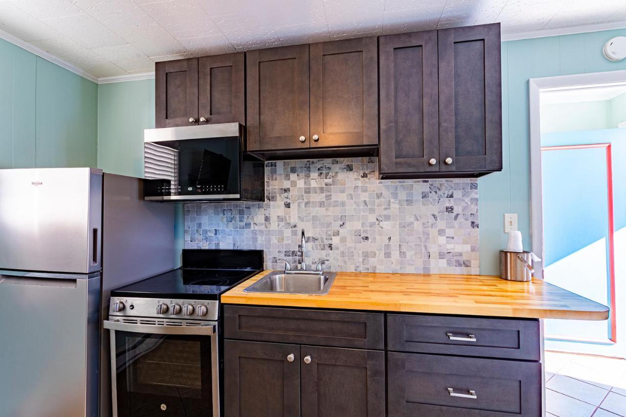 Island Guesthouse And Motel Obx Мантео Екстериор снимка