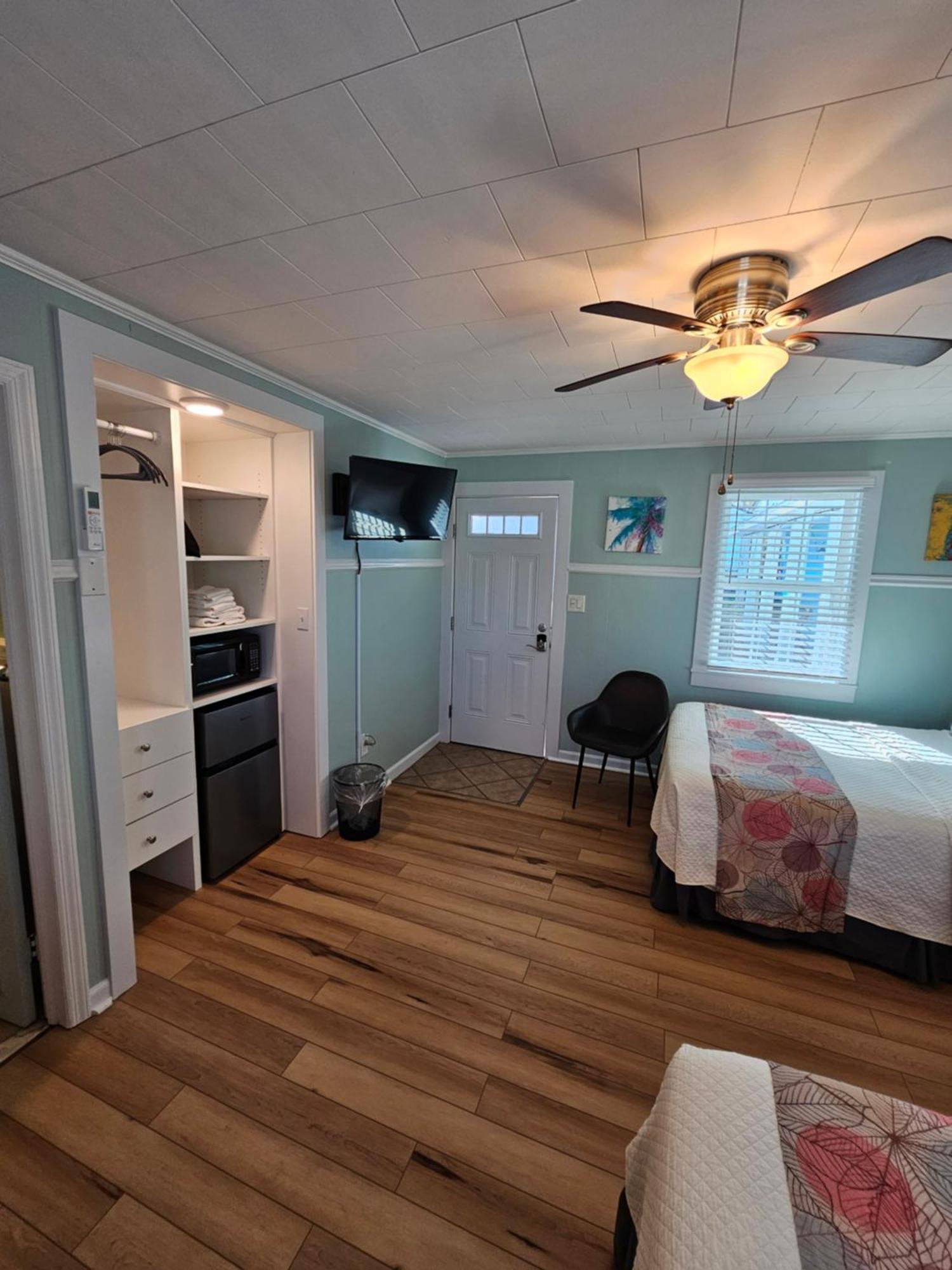 Island Guesthouse And Motel Obx Мантео Екстериор снимка