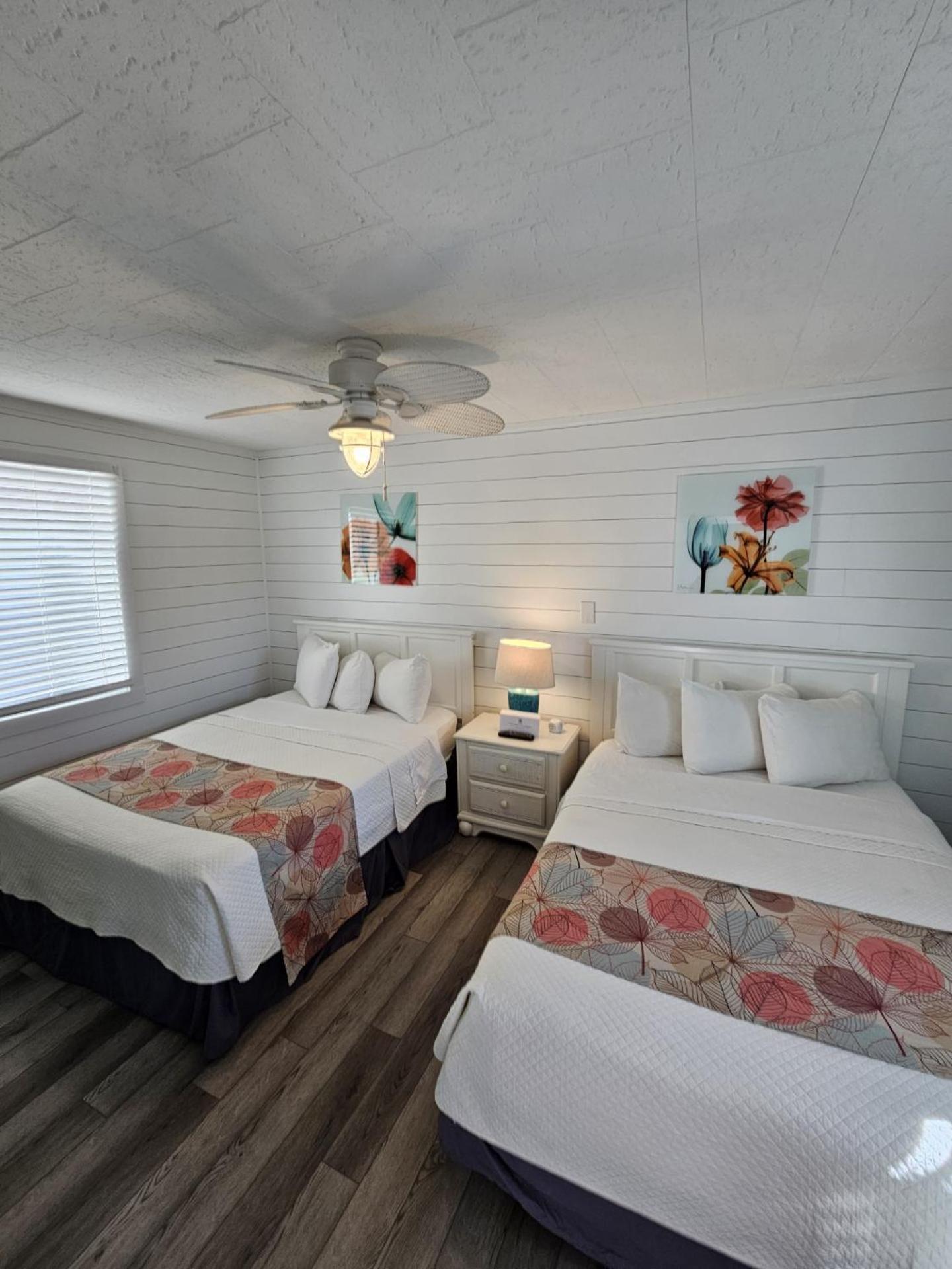 Island Guesthouse And Motel Obx Мантео Екстериор снимка