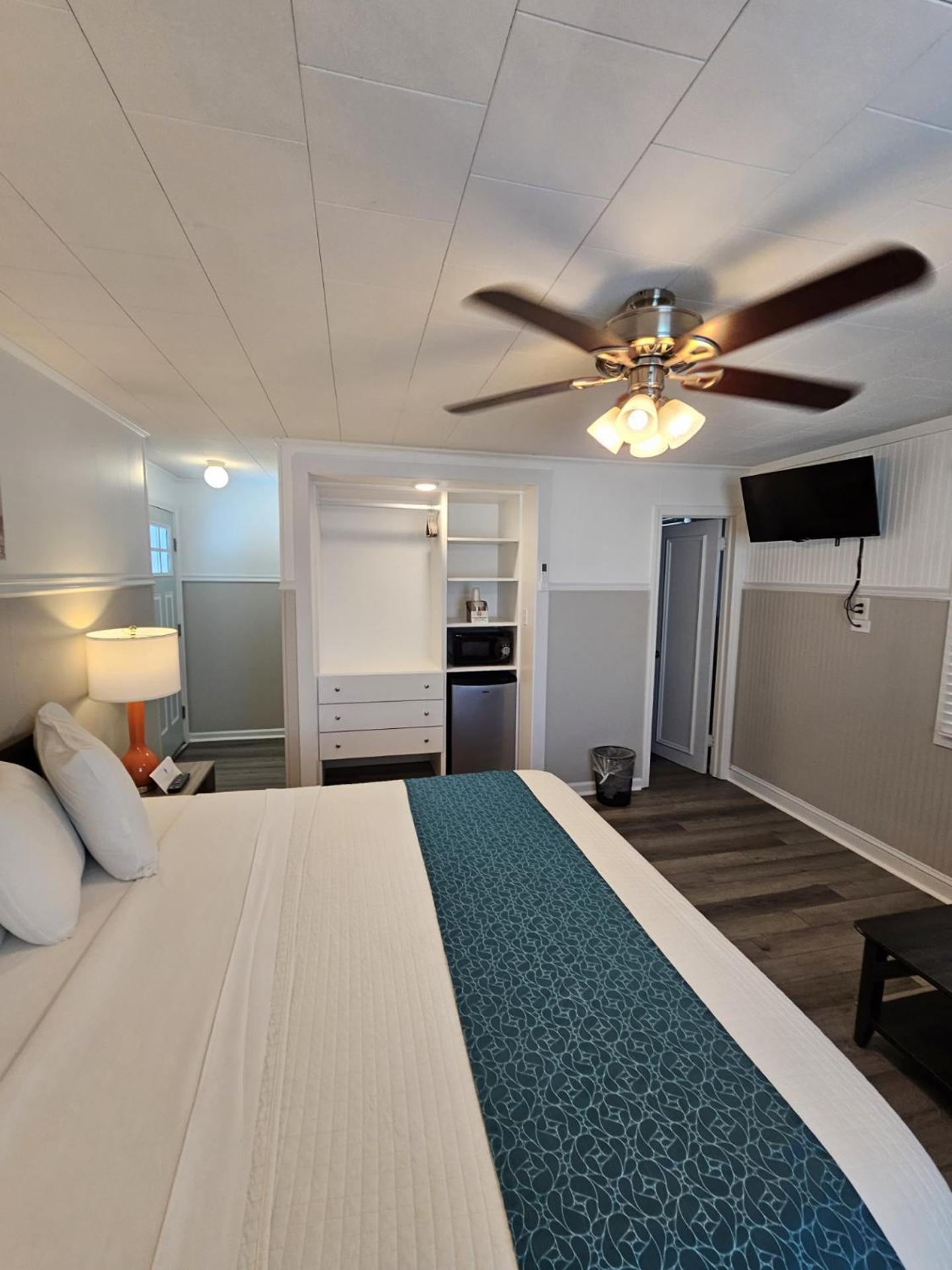 Island Guesthouse And Motel Obx Мантео Екстериор снимка
